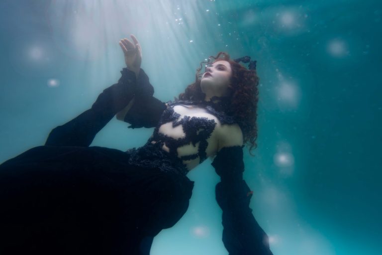 A underwatershoot with jonna from royalty costumes, the costume is also made by her.